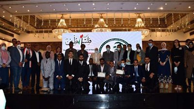 وزير الشباب والرياضة يشهد الحفل الختامي لمنحة ناصر للقيادة الدولية