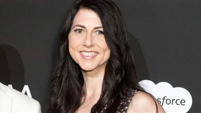 مطلقة جيف بيزوس تتبرع بـ 2.74 مليار دولار لمنظمات خيريّة