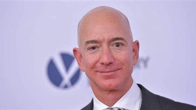 طليقة جيف بيزوس تتبرع بـ2.74 مليار دولار
