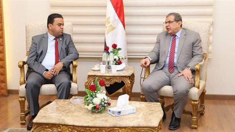 وزير القوى العاملة