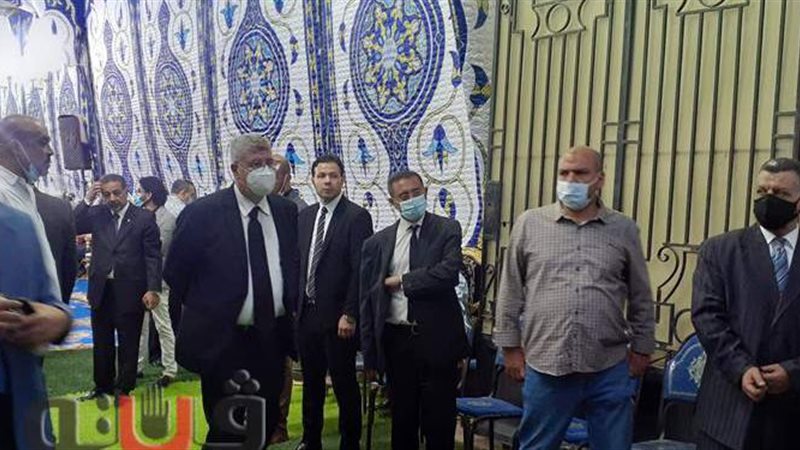 احمد شوبير داخل العزاء