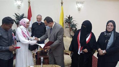 بالزغاريد وأغاني الأفراح.. ميزار تتسلم هدية الرئيس | فيديو