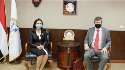 للتعرف على وضع المرأة بمصر.. سفير بلجيكا في ضيافة مايا مرسي