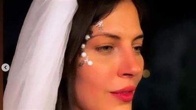 أماني كمال تحتفل بحنتها على الطريقة الشعبية | فيديو