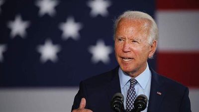 زهايمر أم زلة لسان.. بايدن لم يستطع نطق اسم عائلة بوتين من المرة الأولى | فيديو