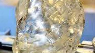 تزن 1098 قيراطا.. العثور على ثالث أكبر ماسة بالعالم فى بوتسوانا | صور