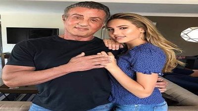 لهذا السبب.. سيلفستر ستالون فخور بابنته سكارليت