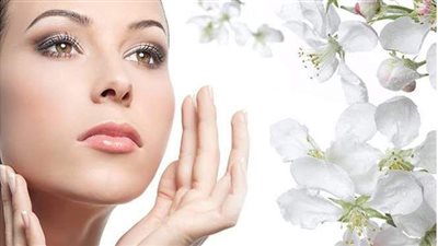 أبرزها التدخين وقلة النوم.. 4 عادات تهدد جمالك وتدمر بشرتك