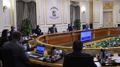 مدبولي يتابع تطوير منظومة النقل البحري وسبل تسهيل حركة التجارة بين مصر وإفريقيا