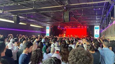 شارموفز يتألق بحفل غنائي في ساقية الصاوي | فيديو