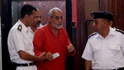 الجنايات تستكمل مرافعة دفاع بديع وآخرين بقضية «أحداث الاستقامة»