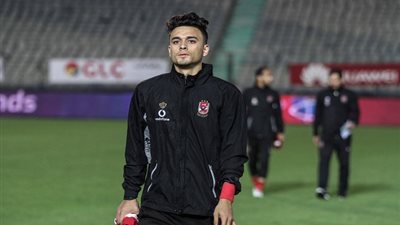 صلاح محسن يثير الرعب في مران الأهلي