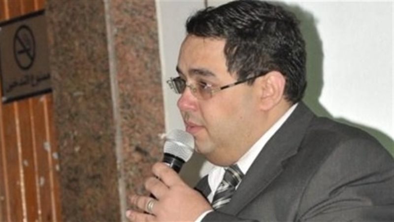 محسن عادل خبير في