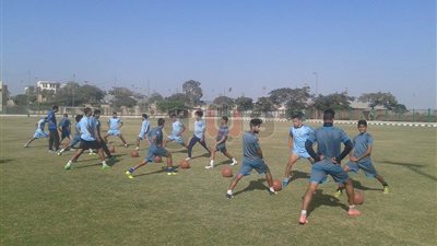 بالصور.. المقاولون 99 يواصل تدريباته استعدادًا للزمالك