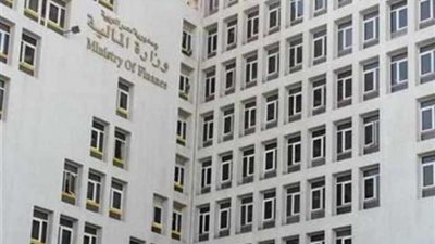 حقيقة فرض ضرائب جديدة.. مشروع قانون للمشروعات الصغيرة والمتوسطة يتضمن ضريبة قطعية.. عمرو المنيري: 3 شرائح للقانون الجديد.. ومسئول حكومي: حوافز كبيرة لأصحاب تلك المشروعات