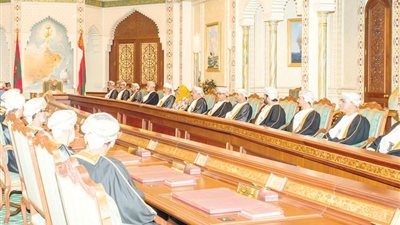 بالفيديو.. السلطان قابوس يترأس اجتماع مجلس الوزراء العماني