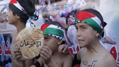 اليوم.. بدء حملة لجمع تبرعات لسكان مخيم «اليرموك» من مصر