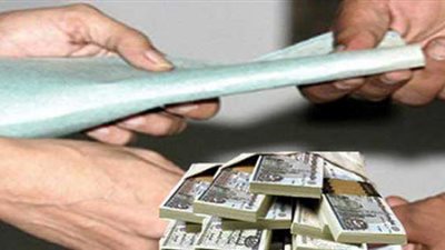 القبض على مهندس تنظيم وموظفة إسكان بحي المعادي أثناء تلقيهما رشوة