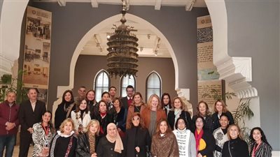 المتحف الإسلامي يستقبل مجموعة من زوجات الوزراء والدبلوماسيين
