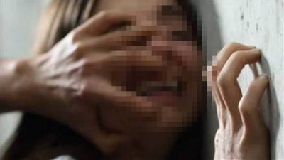 بريطاني يلتقط 20 ألف صورة لـ7 نساء بعد التخدير والاغتصاب