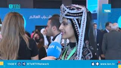 رسالة قوية من ملكة جمال اليمن في منتدى شباب العالم (فيديو)