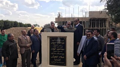 محافظ القليوبية يجري جولة لمتابعة المشروعات ببنها