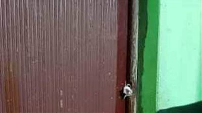 يكشف على المرضى.. تشميع مركز طبي يديره فني أشعة ببني سويف