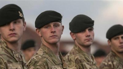 الجيش البريطاني يعتزم تجنيد أجانب لسد عجز المقاتلين