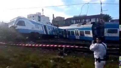 بالفيديو والصور.. 71 قتيلا ومصابا في حادث قطار بالجزائر