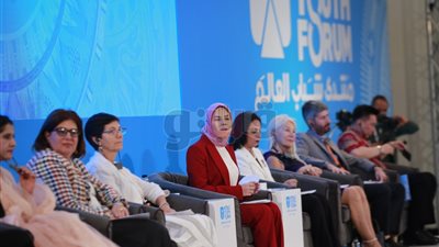 انتصار السيسي: القيادة السياسية تسعى لتمكين المرأة (صور)