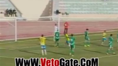 بالفيديو.. جون انطوي يتقدم بالهدف الثاني للإسماعيلي في مرمى المصري