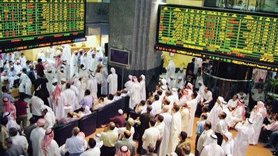 بورصة السعودية تتراجع وهبوط النفط يضغط على أسواق الخليج