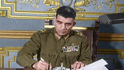 محمد نجيب في 1953 يكتب: الجيل الجديد