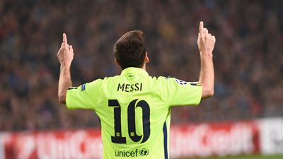 4 فرق أوربية تتأهل لدور الستة عشربـ«دوري الأبطال».. ثنائية تاريخية لـ«ميسي» تصعد ببرشلونة.. «كافاني» يعبر بباريس سان جيرمان.. بايرن ميونيخ يحقق العلامة الكاملة.. وبورتو ي