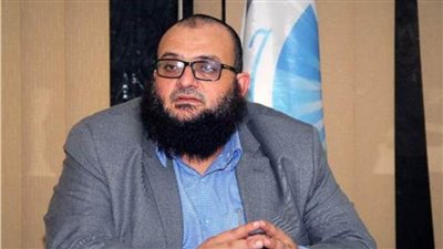 رئيس الهيئة العليا لحزب النور يشارك في معرض القاهرة الدولي بكتاب لـ