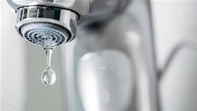 مواطن يشكو انقطاع المياه بشارع السوق ببشتيل