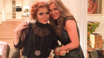 بالصور.. «نيكول سابا» تتألق بالأسود في «أبوظبي»