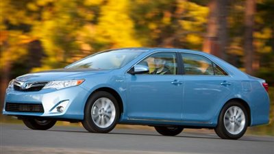 بالصور.. «تويوتا» تدرس طرح «كامري» بتصميم جديد في 2015