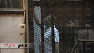 وصول المعزول أكاديمية الشرطة لحضور محاكمته في 