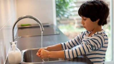 شجعي طفلك على غسل اليدين لتصبح عادة يمارسها طوال اليوم