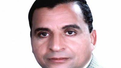 مرشح سويسي يعد الناخبين بإنشاء مطار في «السخنة»