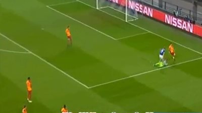 شالكه يفوز بثنائية أمام جالطة سراي بدوري الأبطال (فيديو)