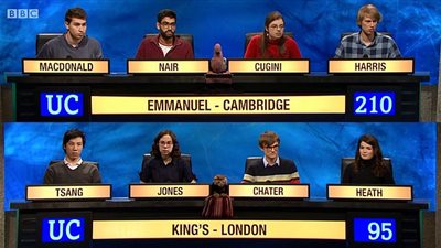 موقف محرج لطالب بمسابقة تليفزيونية (فيديو وصور)