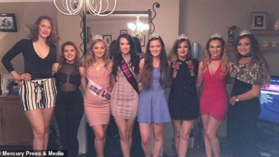 «الوحش».. مراهقة طولها متران ونصف المتر تتحول لعارضة أزياء (صور)