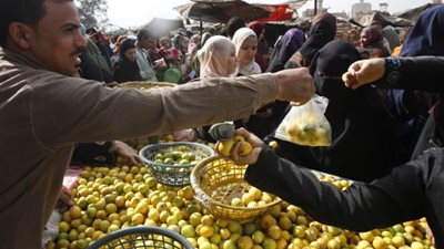 أستاذ جامعى: الدولة مازالت غائبة عن مشاكل البسطاء