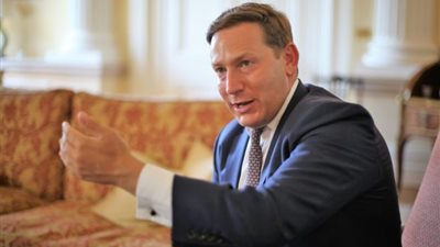 المتحدث باسم الحكومة البريطانية: الأزهر منارة العلم في العالم