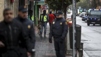 احتجاز ثلاثة مغاربة في إسبانيا لاتهامهم بالانتماء لـ«داعش»