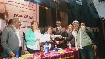 بالصور.. نهال عنبر وسميرة عبد العزيز تسلمان جوائز «سمنود المسرحي»