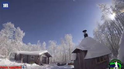 بالفيديو.. شهاب يضيء السماء ويحول الليل إلى نهار