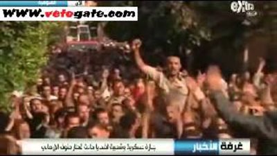 بالفيديو.. الأهالي يحملون ضابطًًا على الأعناق في جنازة «شهيدي منوف»